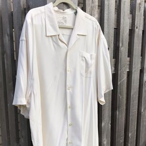Tommy Bahama Silk Shirt! 🌴🕶